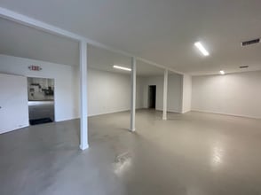 3600 NE 4th Ave, Oakland Park, FL for lease Interior Photo- Image 2 of 7