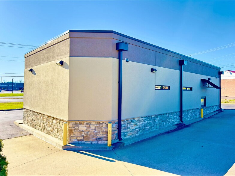 638 Northview Dr, Mount Sterling, KY à louer - Photo du bâtiment - Image 2 de 5