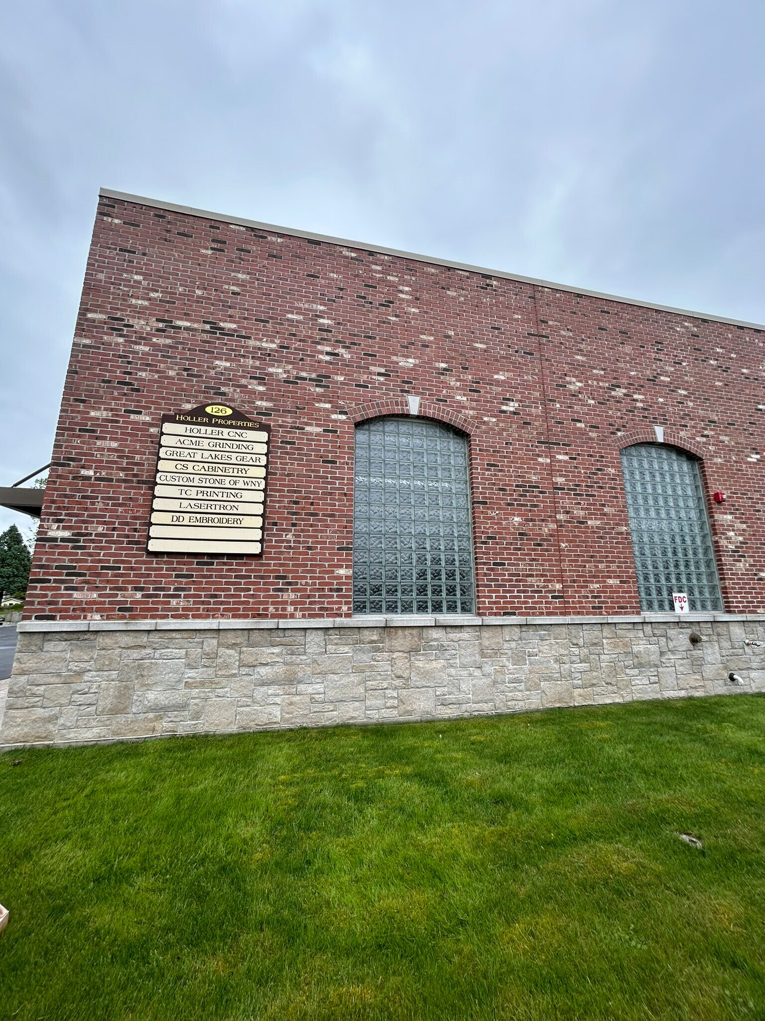 126 E Niagara St, Tonawanda, NY à vendre Photo du bâtiment- Image 1 de 1