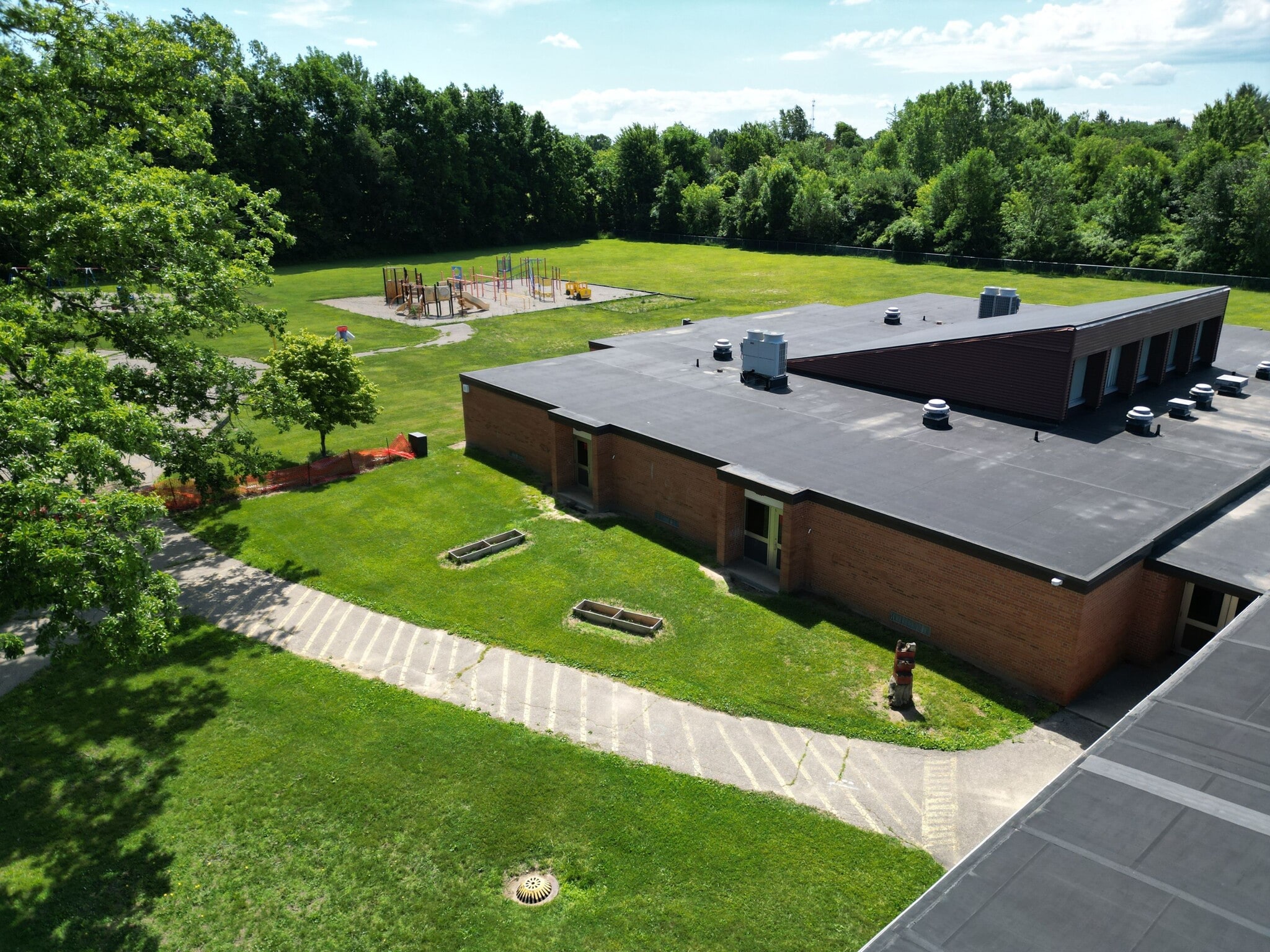 11218 N Linden Rd, Clio, MI for sale Building Photo- Image 1 of 57