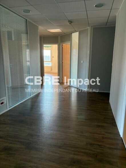 29 Rue Louis De Broglie, Dijon à louer - Photo intérieure - Image 3 de 4
