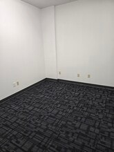 6032 Highview Dr, Fort Wayne, IN for lease Interior Photo- Image 2 of 5