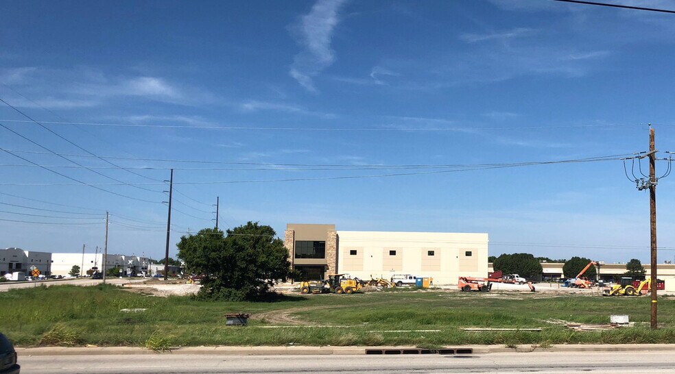 6050 S 129th East Ave, Tulsa, OK à vendre - Photo du bâtiment - Image 3 de 4