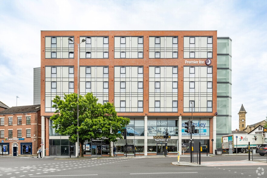 Fox St, Preston for lease - Primary Photo - Image 2 of 8