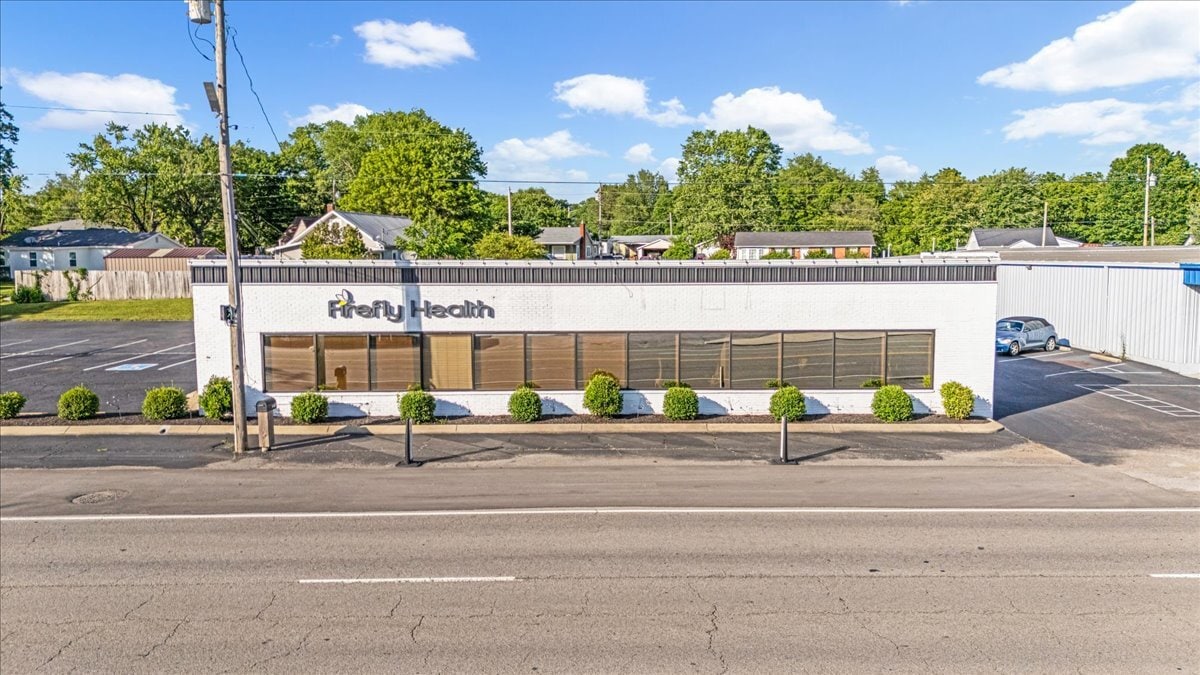 421 N Broadway, Portland, TN for sale Primary Photo- Image 1 of 37