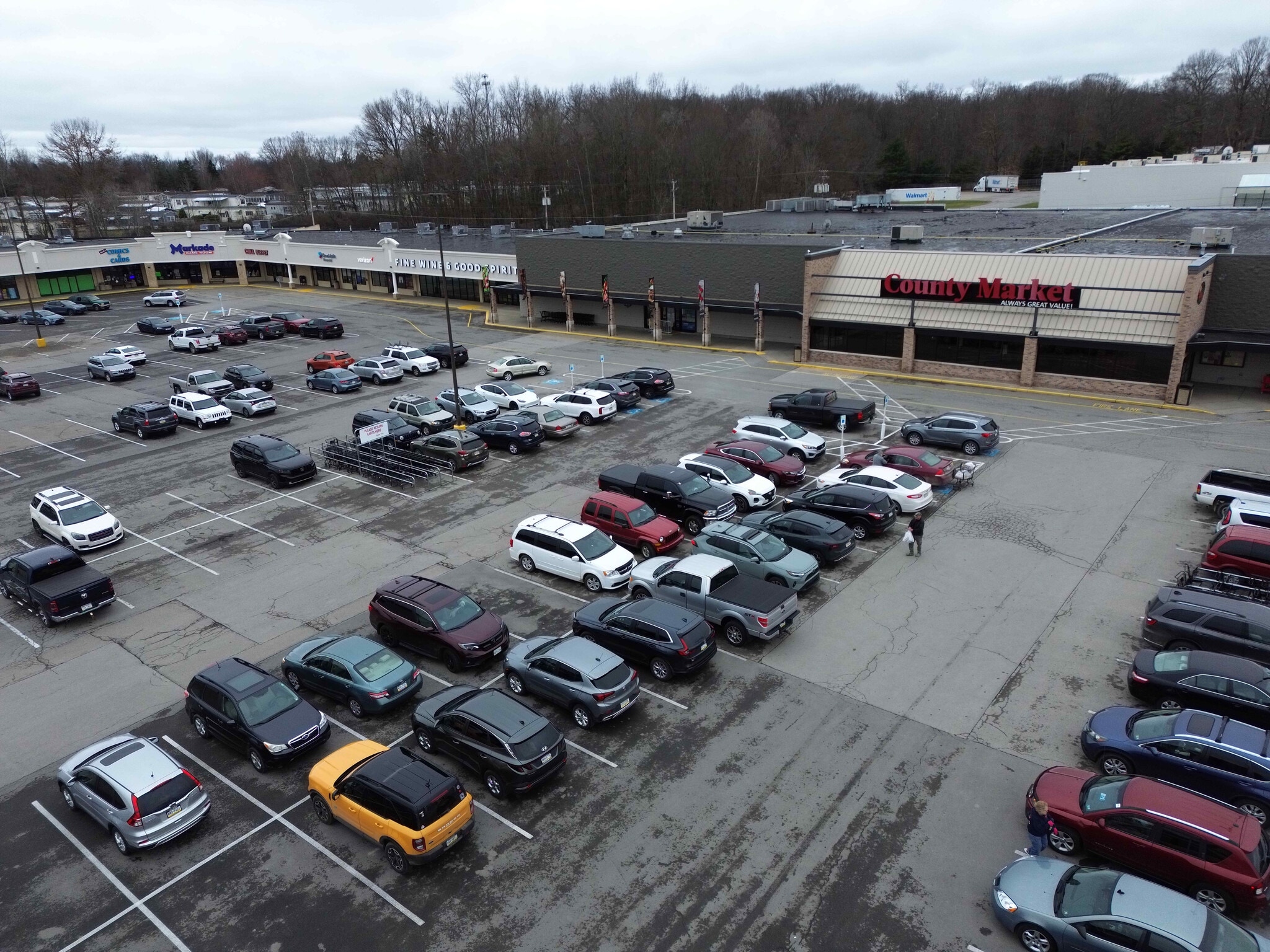 15-49 Pine Grove Sq, Grove City, PA for lease Building Photo- Image 1 of 7