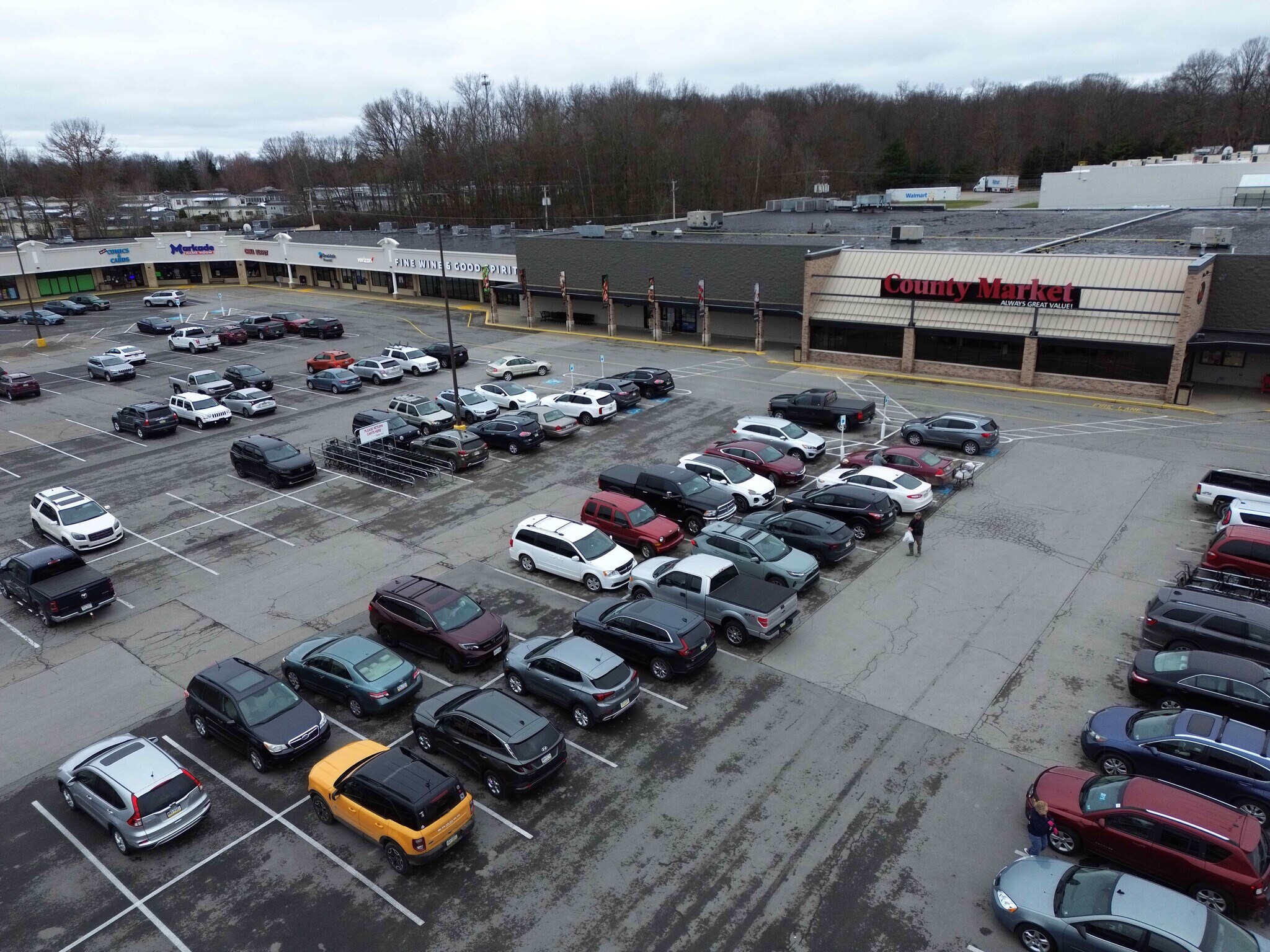 15-49 Pine Grove Sq, Grove City, PA à louer Photo du bâtiment- Image 1 de 7