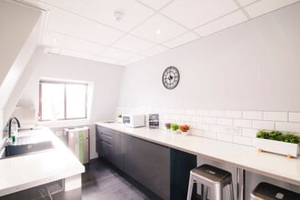 Alexandra Rd, Farnborough for lease Interior Photo- Image 2 of 4