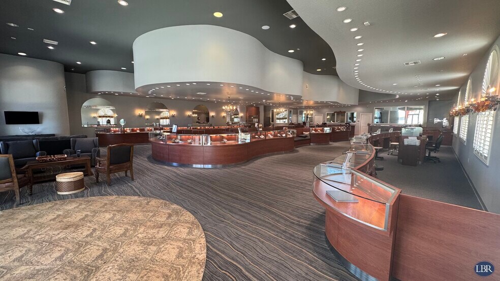 2405 W New Haven Ave, Melbourne, FL à vendre - Photo du bâtiment - Image 3 de 11