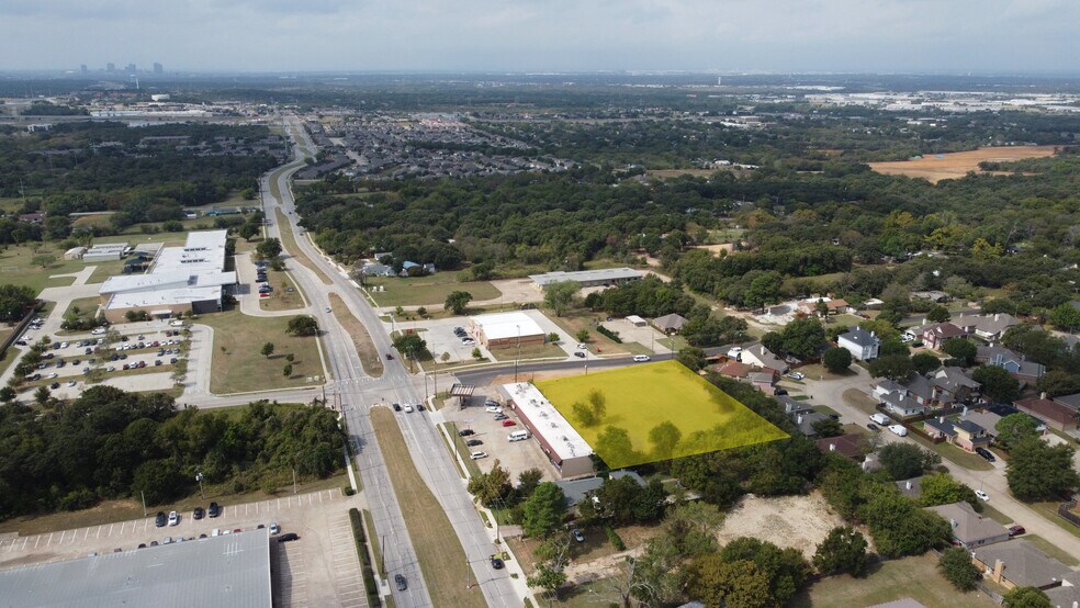 901 Sandy Ln, Fort Worth, TX à vendre - Photo du bâtiment - Image 3 de 8