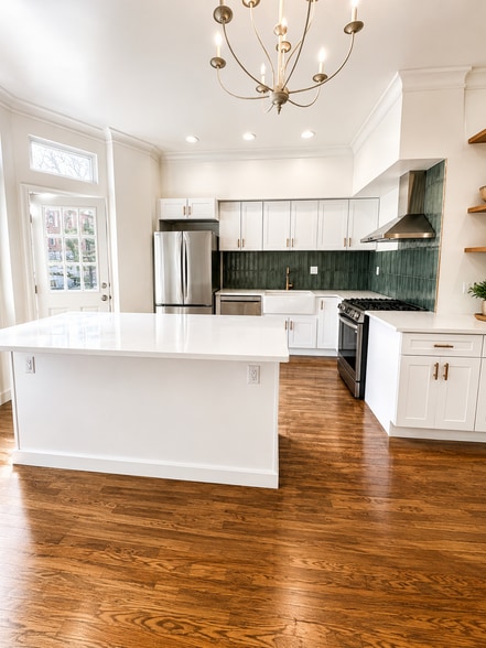 718 Putnam Ave, Brooklyn, NY for sale - Interior Photo - Image 3 of 14