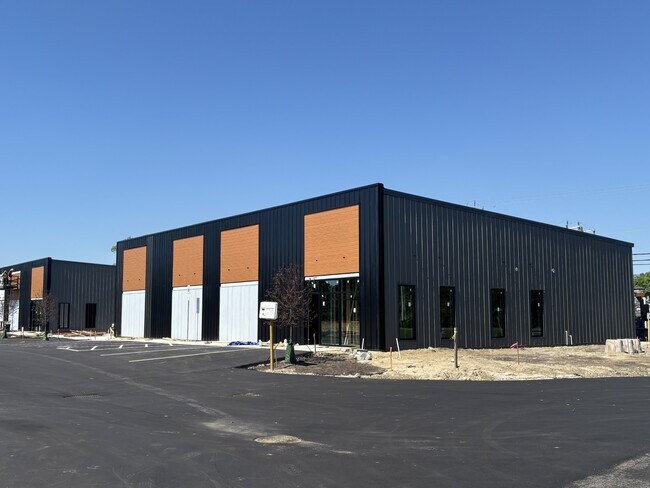 Plus de détails pour 2724 Castle Hayne Rd, Wilmington, NC - Local d'activités à louer