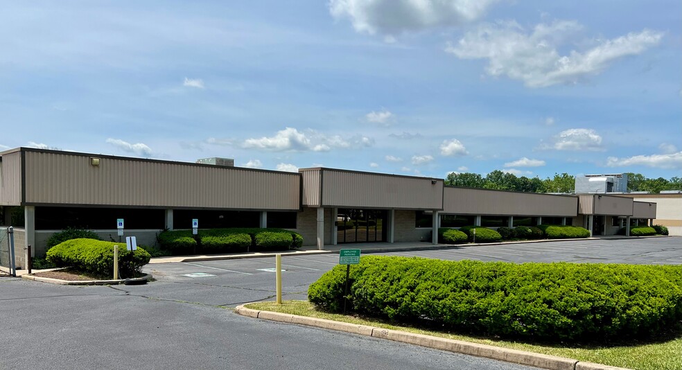 41 Imclone Dr, Branchburg, NJ for sale - Building Photo - Image 1 of 1