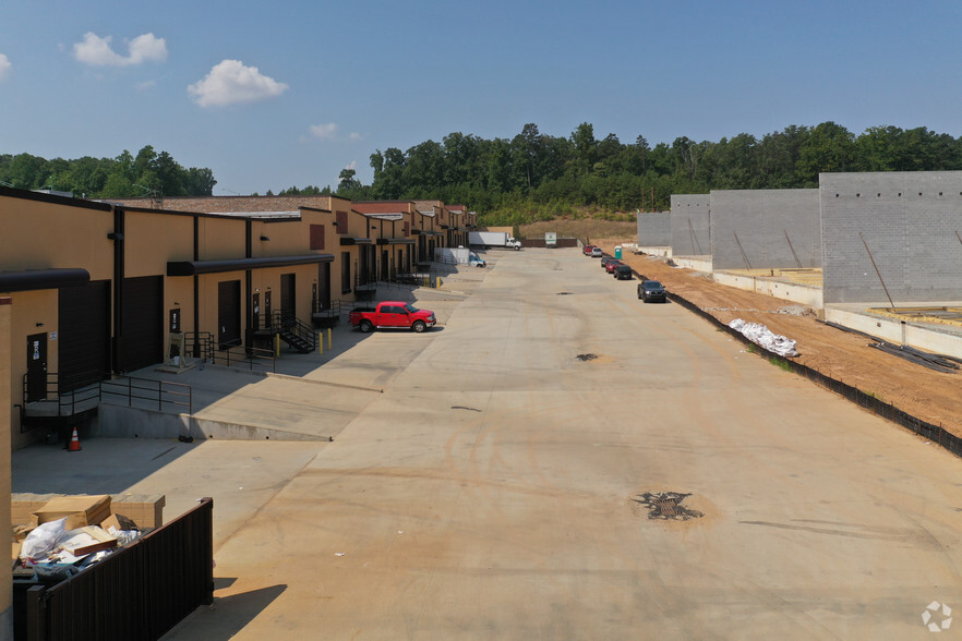 2390 Satellite Blvd, Buford, GA for lease - Building Photo - Image 3 of 4