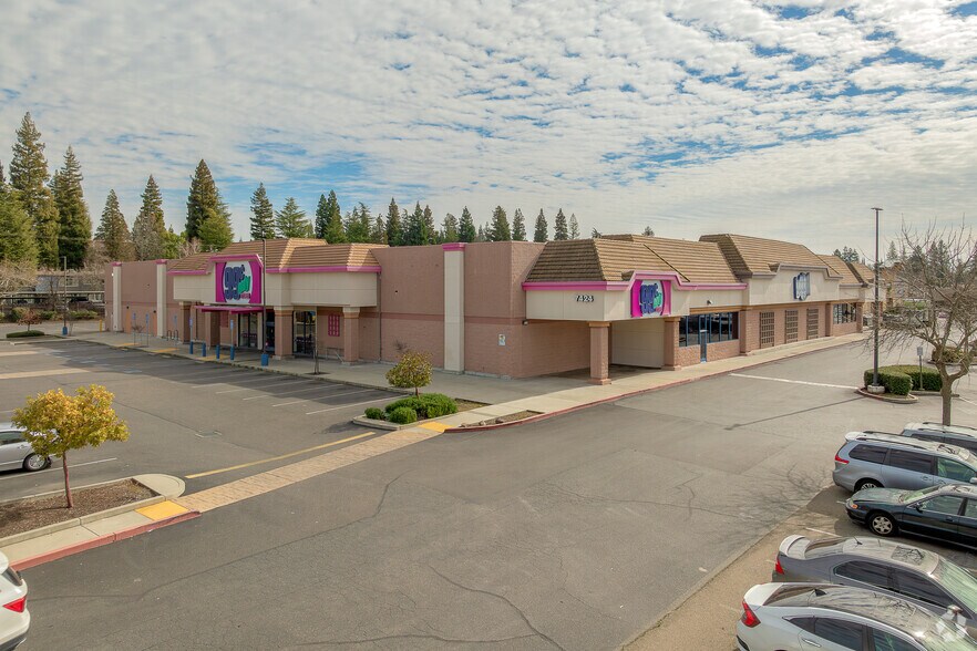 6124 San Juan Ave, Citrus Heights, CA for lease - Building Photo - Image 2 of 12