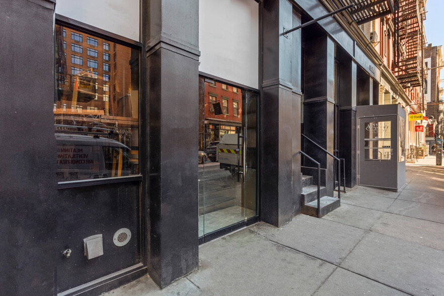 38-40 Grand St, New York, NY for lease - Building Photo - Image 1 of 6