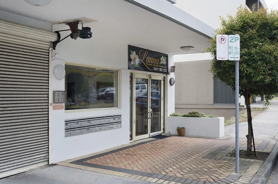 2 Lagoon St, Narrabeen for sale - Primary Photo - Image 1 of 2