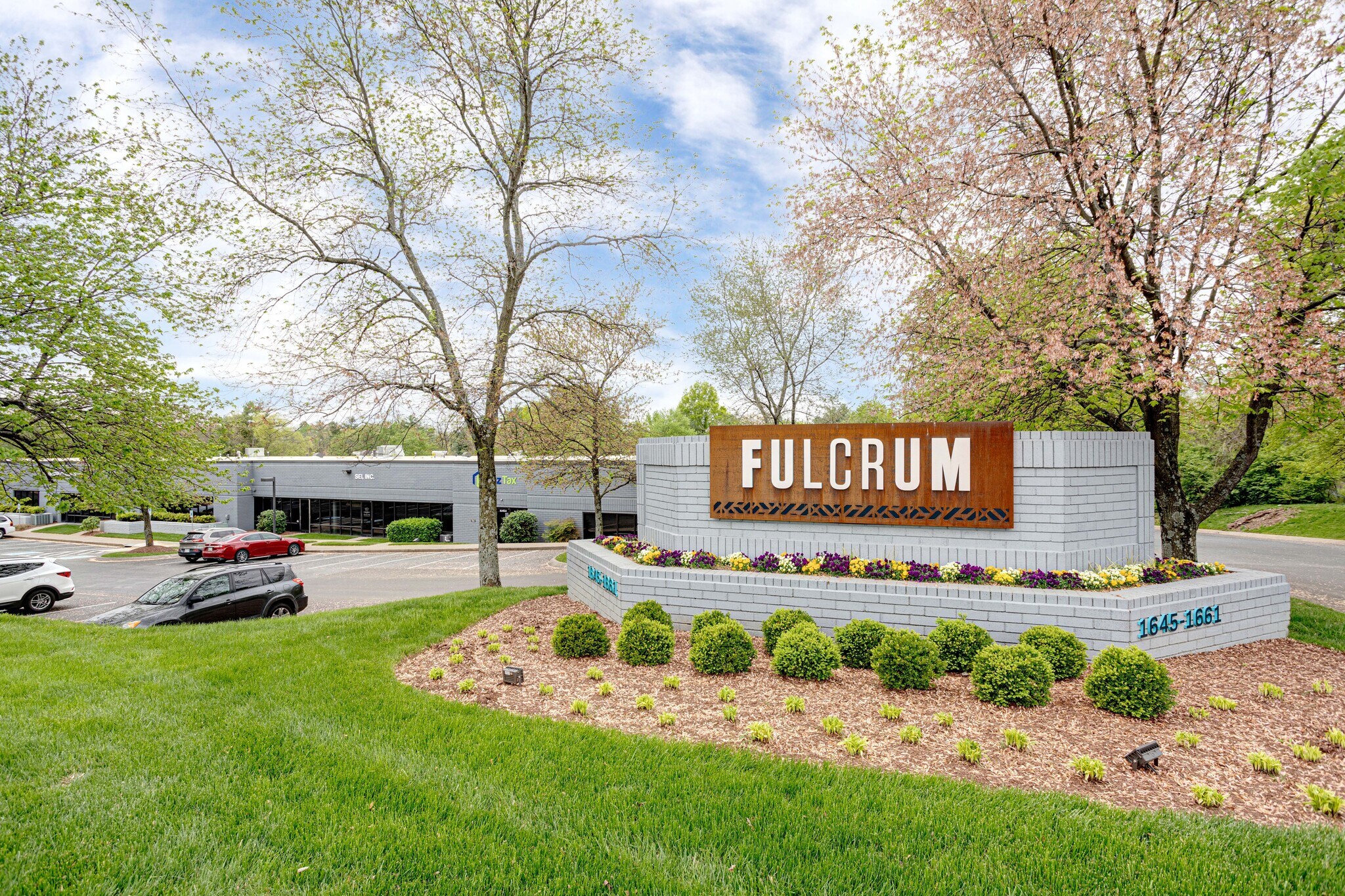 1645 Murfreesboro Rd, Nashville, TN for lease Building Photo- Image 1 of 7