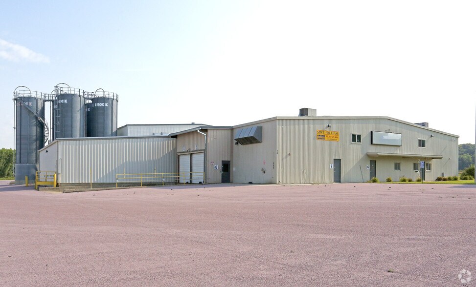 480 Industrial Rd, Mankato, MN à louer - Photo du bâtiment - Image 2 de 12