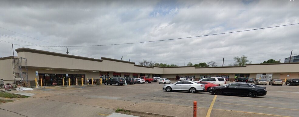 8104 W Tidwell, Houston, TX à louer - Photo du bâtiment - Image 2 de 3