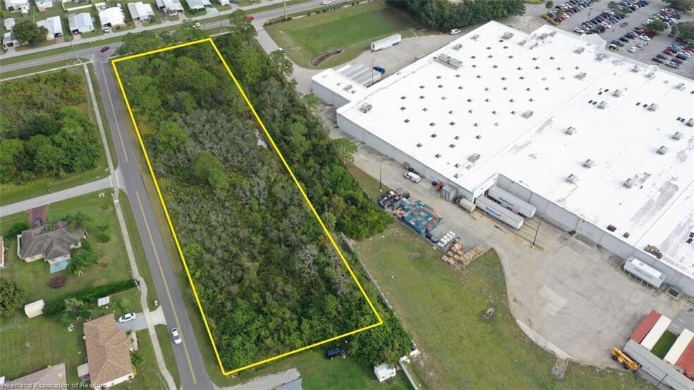 3237 Schumacher Rd, Sebring, FL for sale - Building Photo - Image 3 of 4