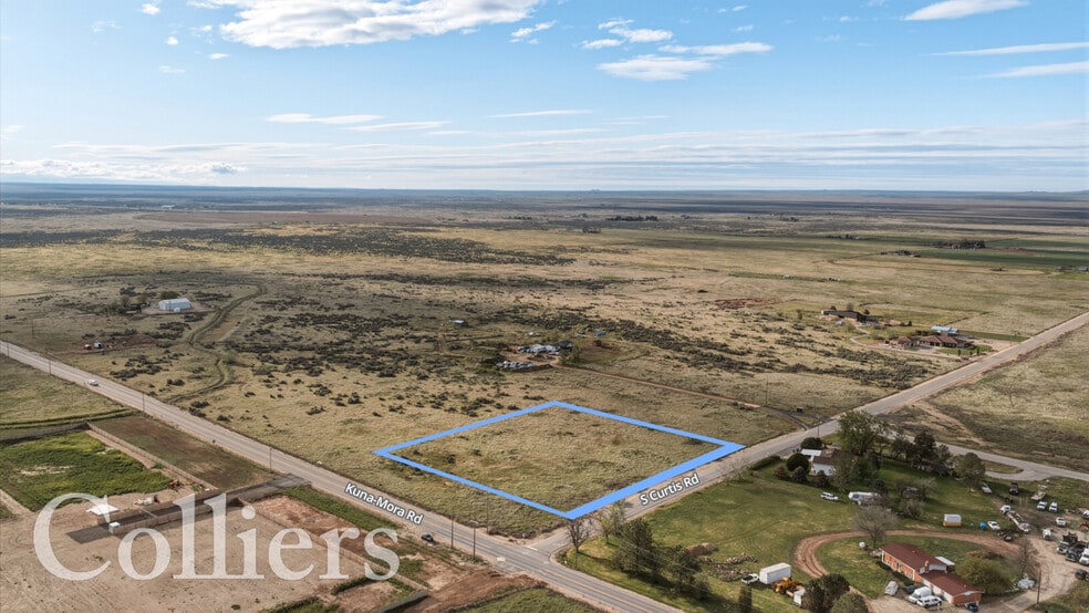 S Curtis Rd, Kuna, ID à vendre - Photo du bâtiment - Image 2 de 6
