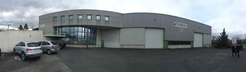 Flex dans Jassans-Riottier à louer - Photo du bâtiment - Image 2 de 8