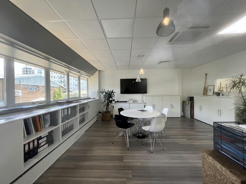 Sulivan Rd, Londres à louer - Photo du bâtiment - Image 3 de 8