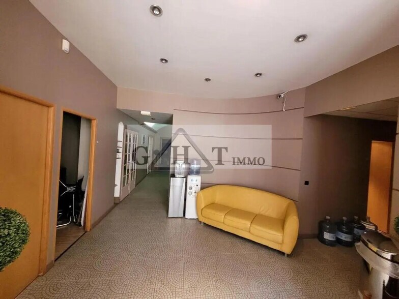 Office in Alfortville for lease - Interior Photo - Image 2 of 5