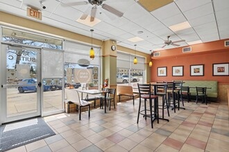 1315 31st St, Des Moines, IA for lease Interior Photo- Image 1 of 4