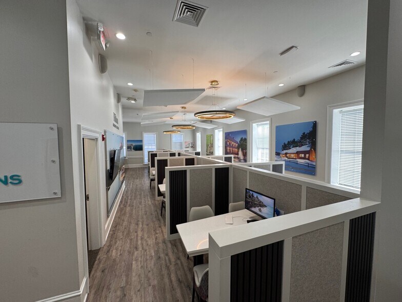 211-224 W Saint Julian St, Savannah, GA à louer - Photo intérieure - Image 3 de 9