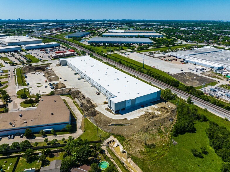 540 S Town East Blvd, Mesquite, TX à louer - Photo du bâtiment - Image 2 de 15