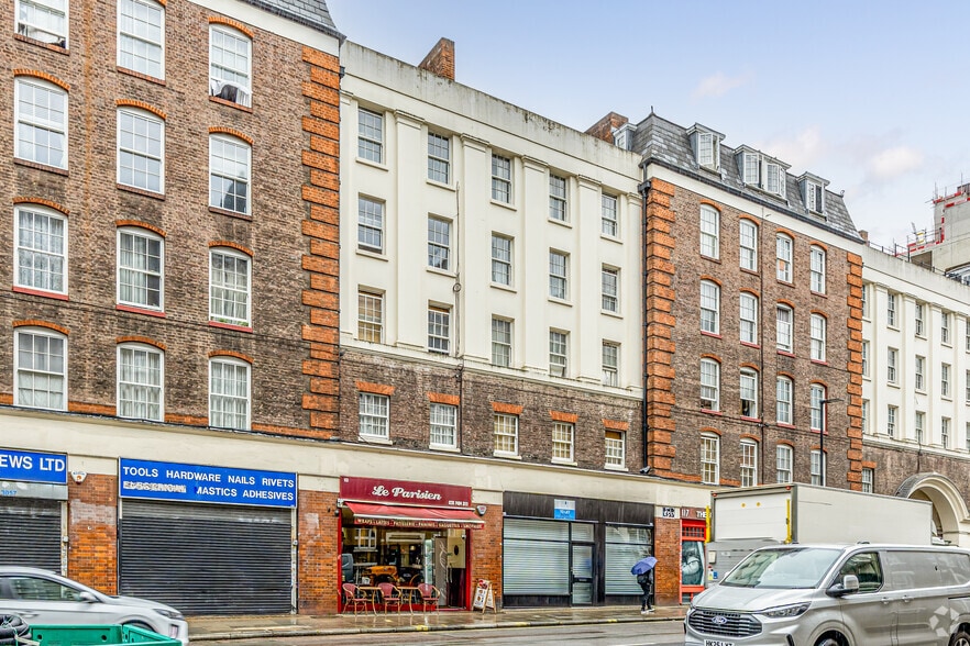 115-119 Clerkenwell Rd, Londres à louer - Photo du bâtiment - Image 2 de 2