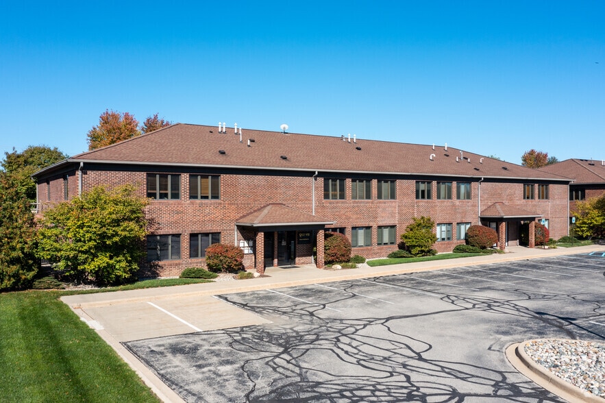 160-174 S Industrial Dr, Saline, MI for sale - Building Photo - Image 1 of 14