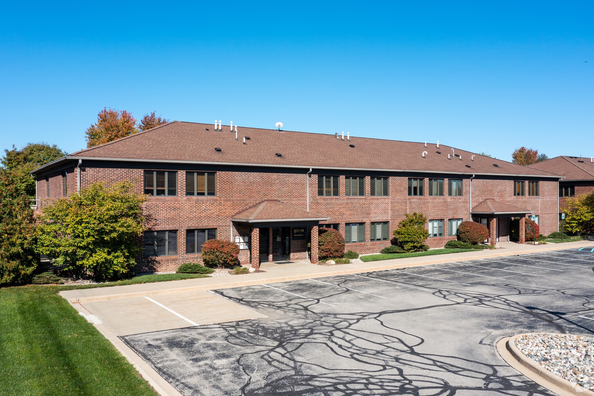 160-174 S Industrial Dr, Saline, MI for sale Building Photo- Image 1 of 15