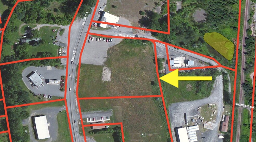 4716 Rt-9, Plattsburgh, NY à vendre - Photo du bâtiment - Image 2 de 3