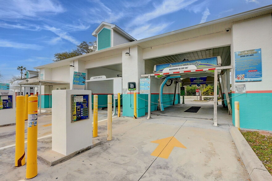 3901 Orange Ave, Fort Pierce, FL for sale - Building Photo - Image 3 of 20