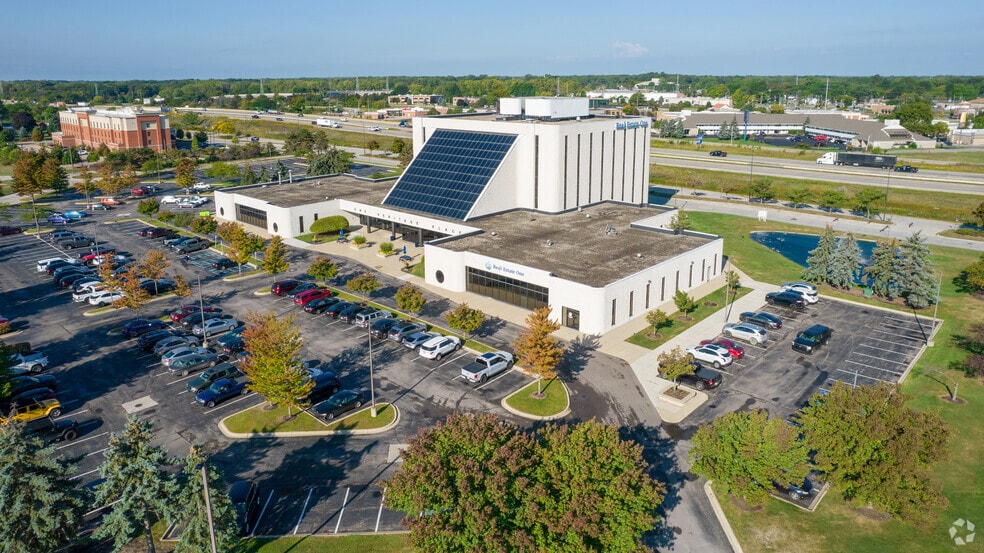 1 Heritage Pl, Southgate, MI for lease - Building Photo - Image 2 of 6