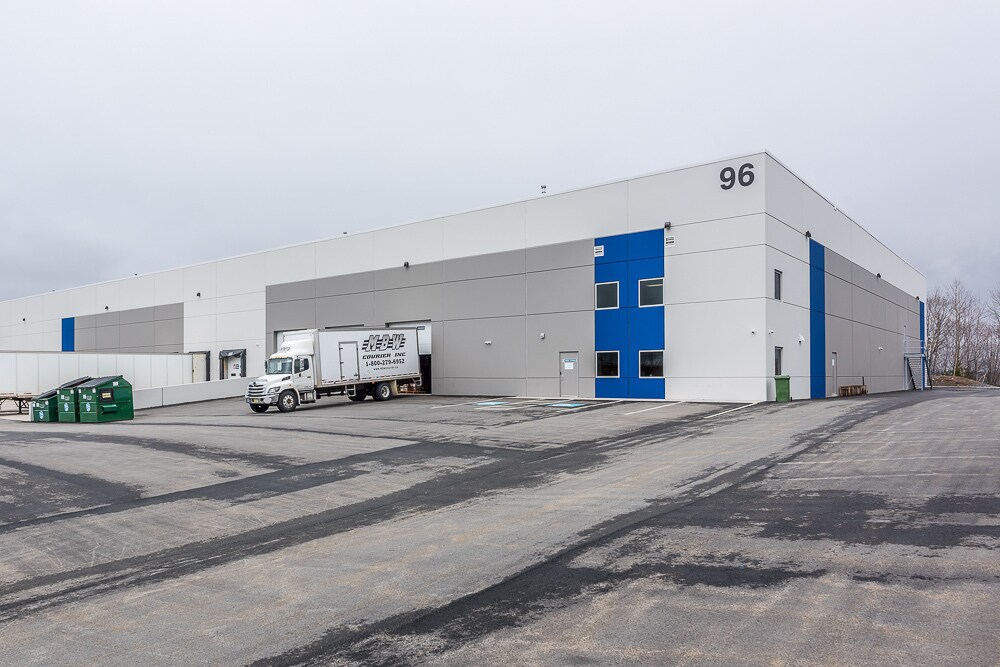 96 Trider Cres, Dartmouth, NS for sale Primary Photo- Image 1 of 1