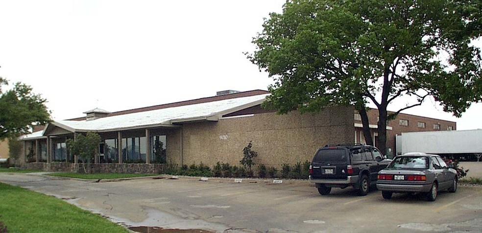 9010 John W Carpenter Fwy, Dallas, TX for lease - Building Photo - Image 3 of 7