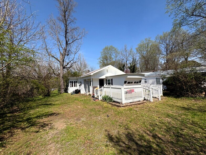 437 Oak Street No 1 SE, Acworth, GA for sale - Building Photo - Image 2 of 10