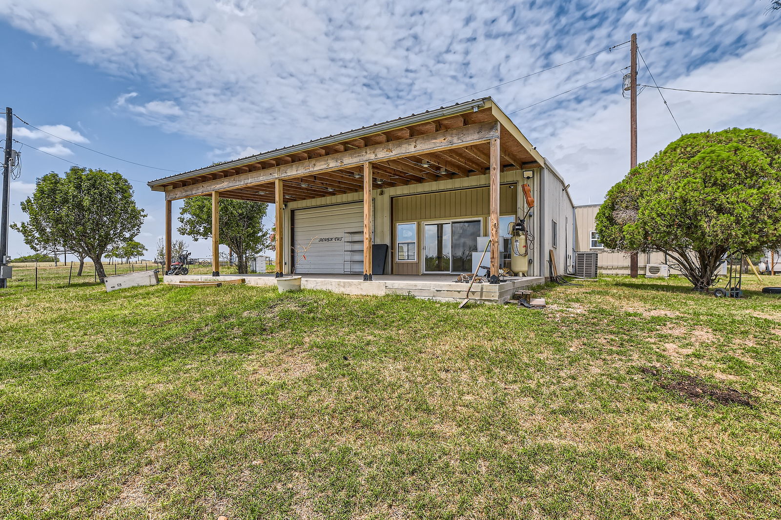 480 Grandpa Rd, Dale, TX à louer Photo principale- Image 1 de 14