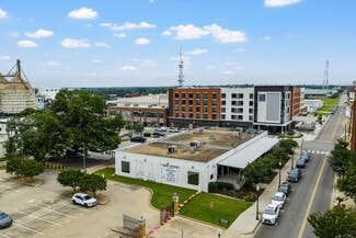 More details for 300 S 6th St, Waco, TX - Retail for Lease