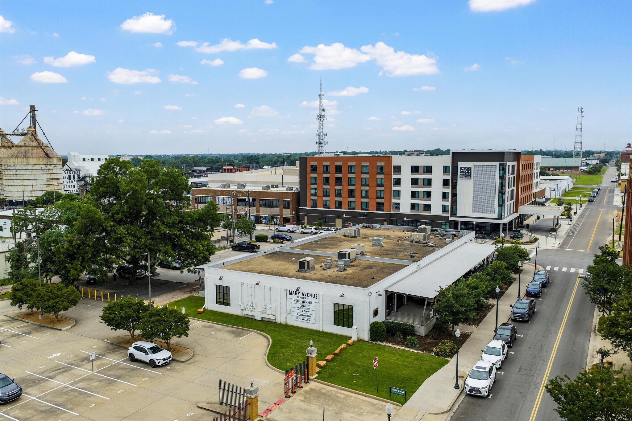 300 S 6th St, Waco, TX for lease Building Photo- Image 1 of 7