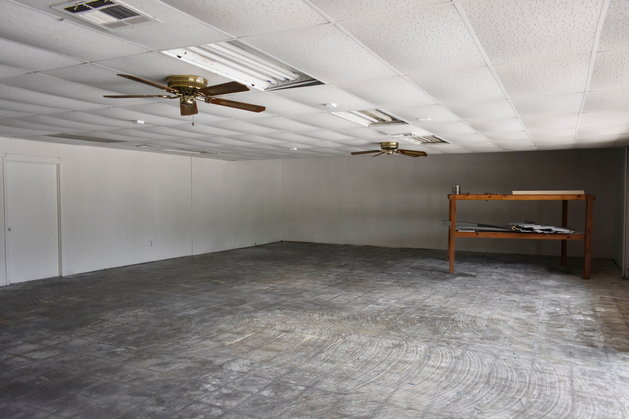 2801 N Alexander Dr, Baytown, TX for lease Interior Photo- Image 1 of 8