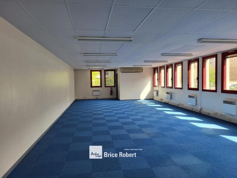 41 Rue De La Cité, Lyon for lease - Interior Photo - Image 2 of 4