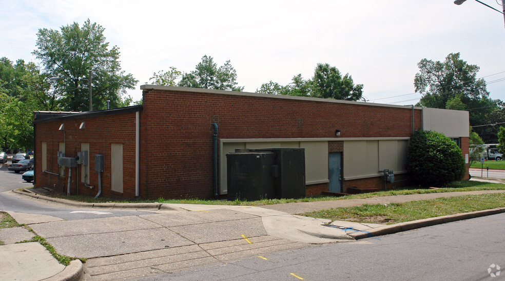 2020 Hillsborough St, Raleigh, NC à louer - Photo du bâtiment - Image 3 de 7