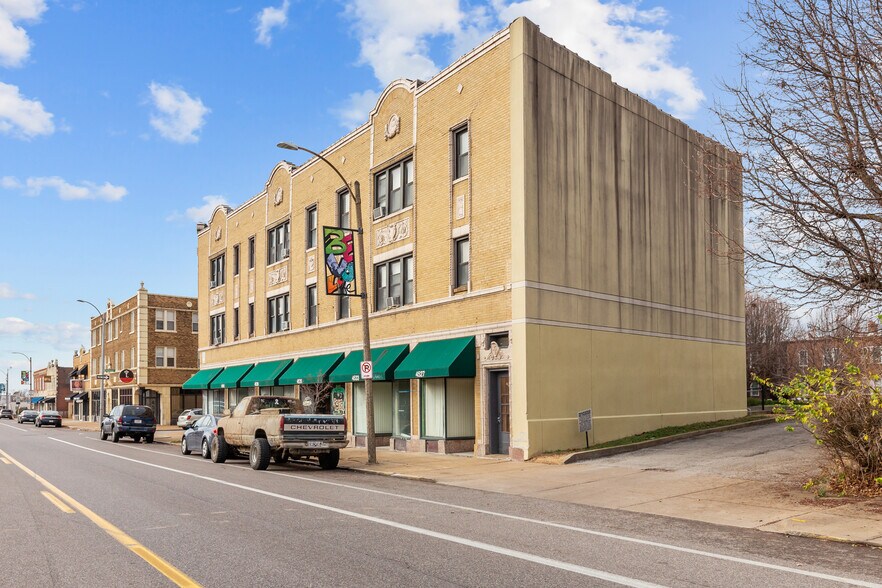 4533 Gravois Ave, Saint Louis, MO à louer - Photo du bâtiment - Image 3 de 8