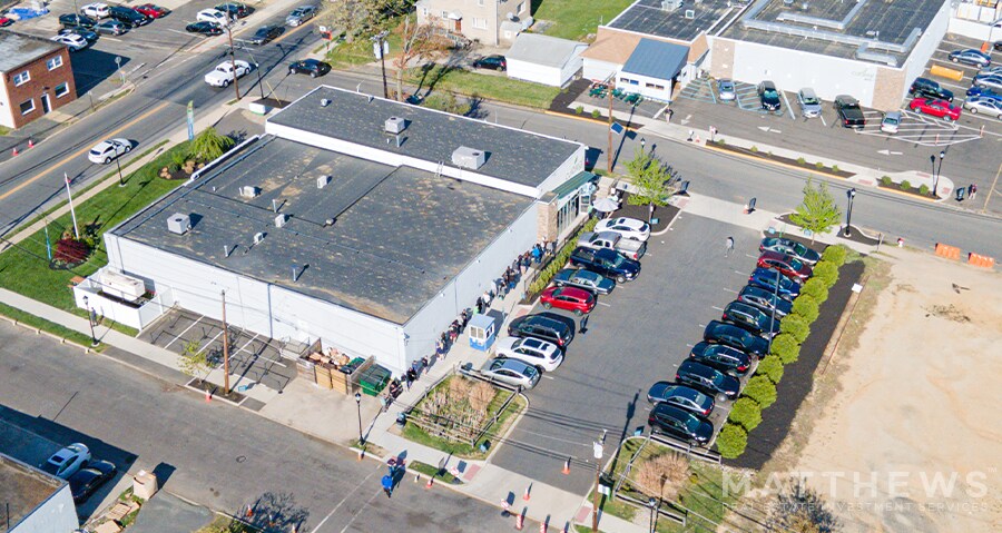 Curaleaf Portfolio portefeuille de 4 propriétés à vendre sur LoopNet.ca - Photo du bâtiment - Image 3 de 7