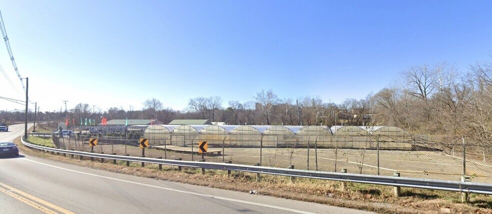 2500 Airport Dr, Columbus, OH à vendre - Photo du bâtiment - Image 2 de 5